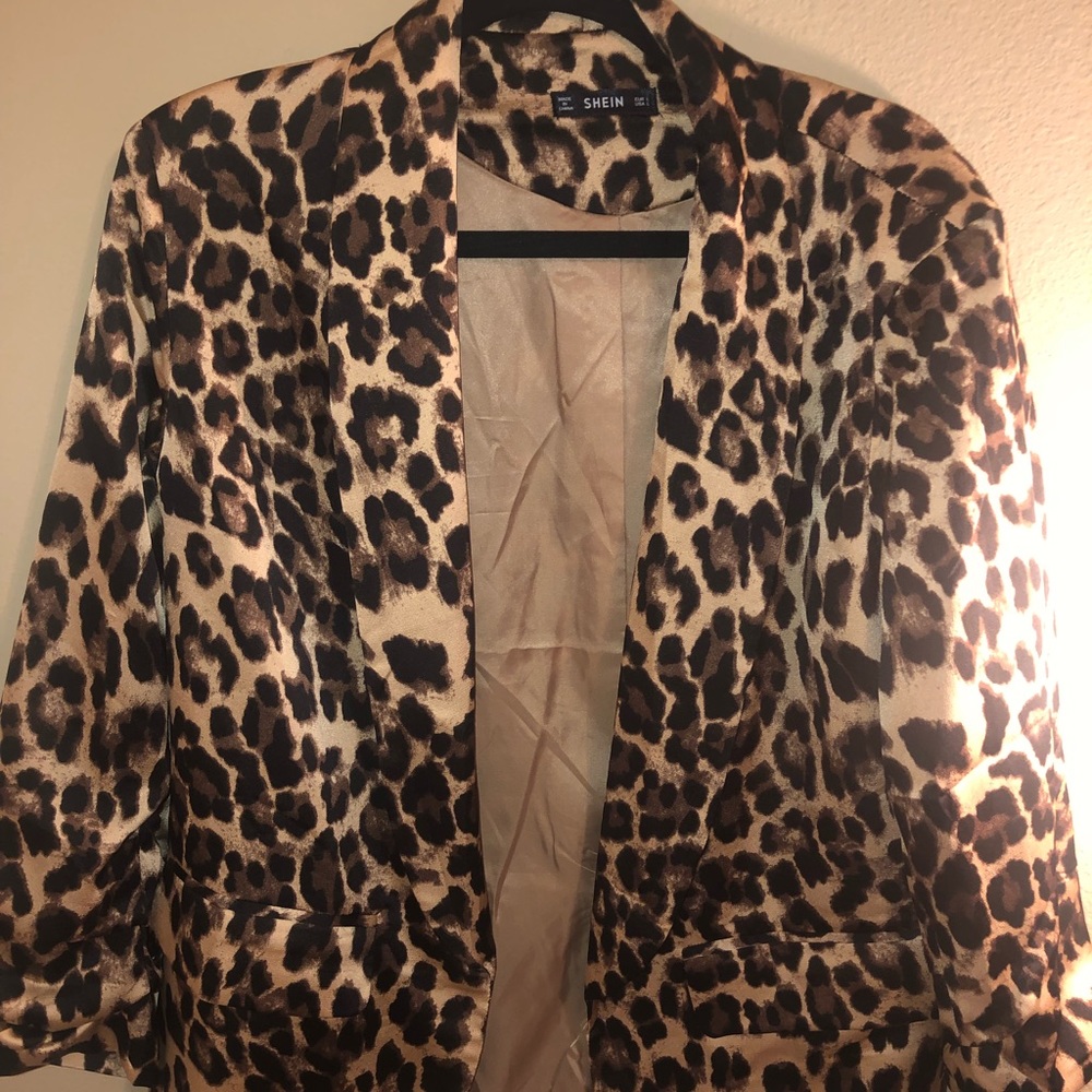 Animal print blazer